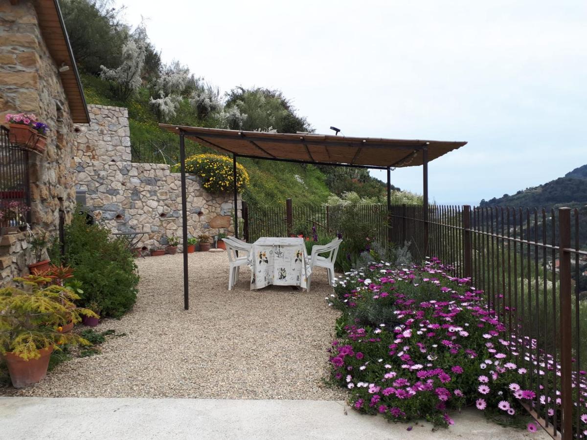 Apartamento Il Casotto Del Nonno Ventimiglia Exterior foto
